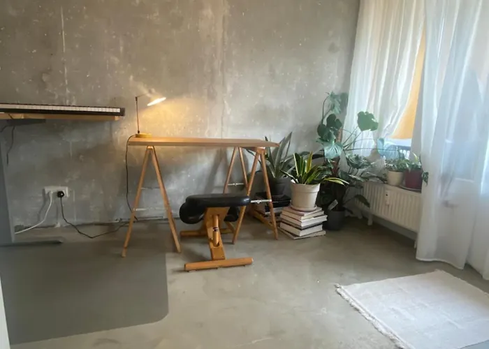 Modern Sunny Flat In Neukolln ゲストハウス *