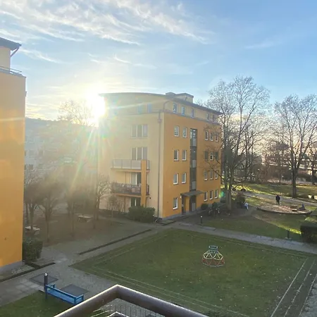 Pensión Modern Sunny Flat In Neukolln *