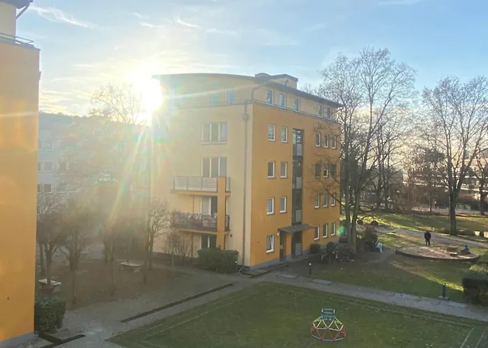 Pensión Modern Sunny Flat In Neukolln *